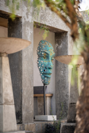 FAITH EFFERVESCENT MASK - FREE-STANDING